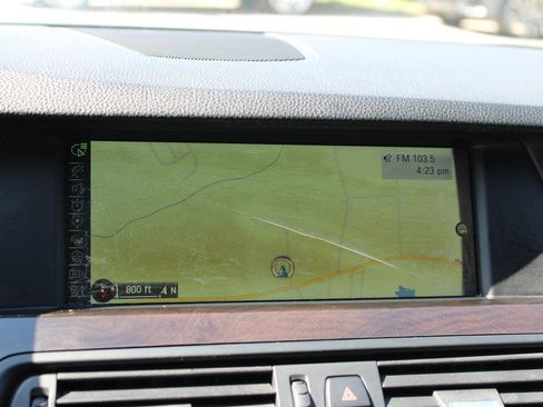 Used 2013 BMW 550i Sedan image 22