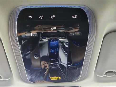 Used 2025 Mercedes-Benz GLC 350e GLC 350e image 59