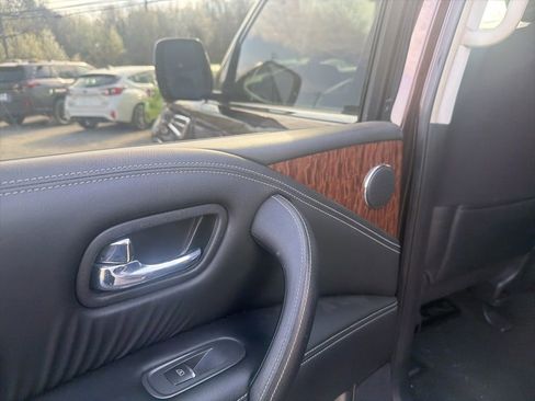 Used 2020 Nissan Armada SL w/ Premium Package image 16