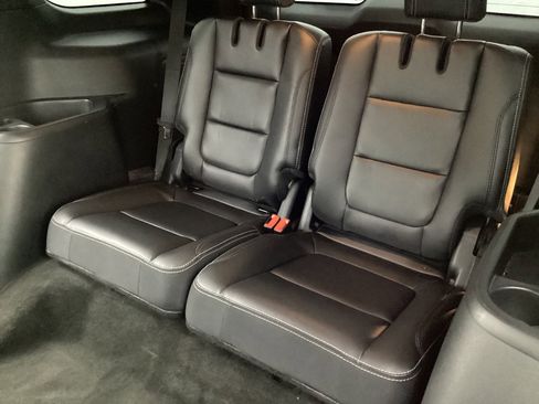 Used 2018 Ford Explorer Limited FWD image 26
