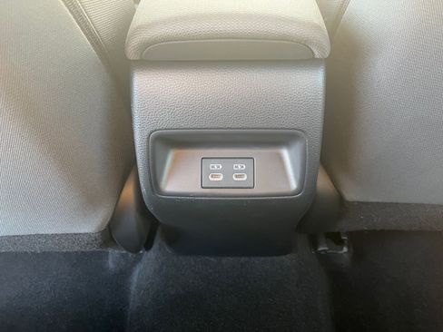 Used 2025 Toyota Corolla LE image 23