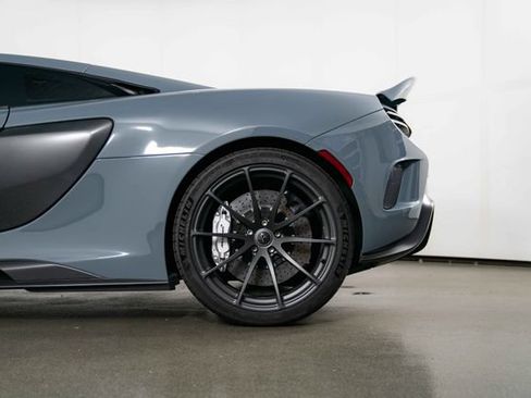 Used 2016 McLaren 675LT Coupe RWD image 13