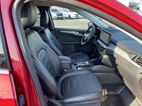 Used 2024 Ford Escape SE w/ PHEV Premium Package image 39