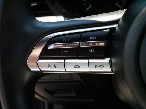 Used 2019 MAZDA MAZDA3 Hatchback FWD image 27
