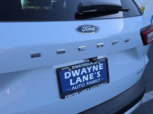 Used 2025 Ford Escape Platinum AWD/4WD image 36