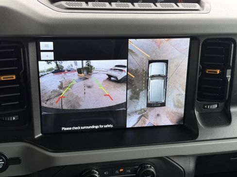 Certified 2023 Ford Bronco Badlands w/ Sasquatch Package image 23