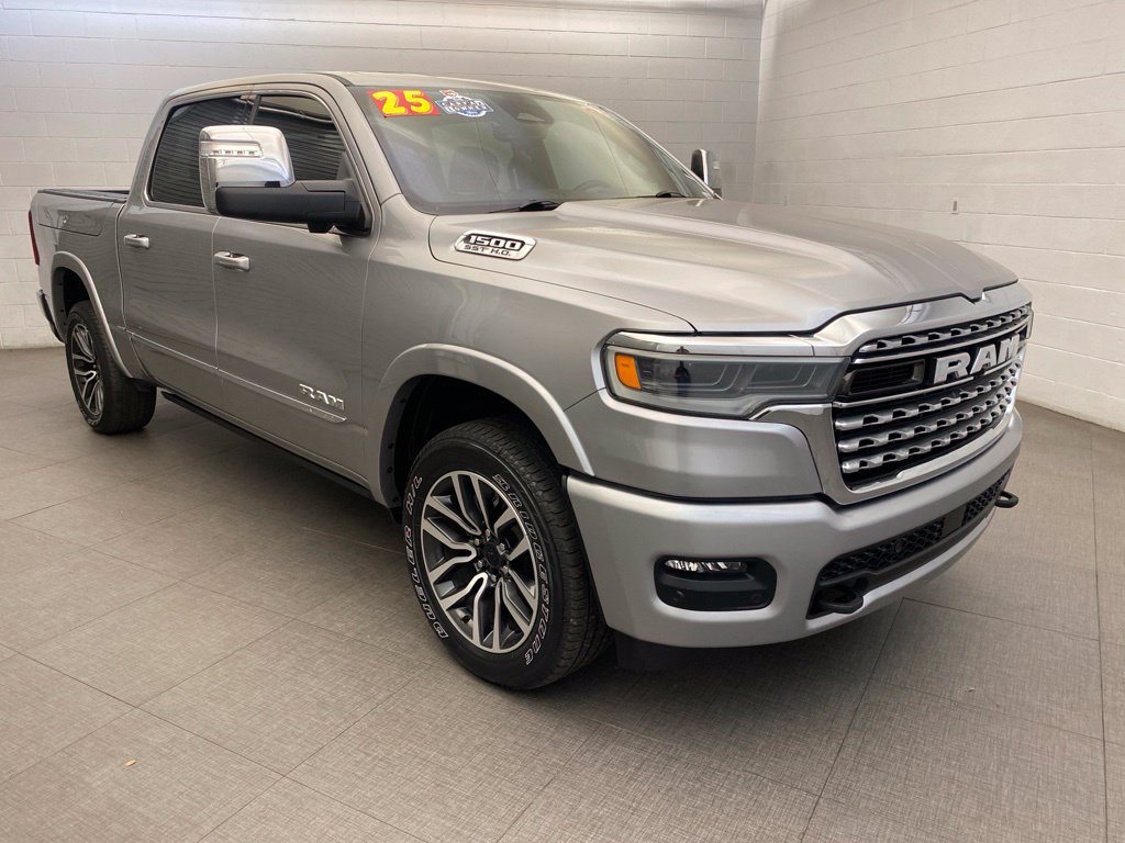 Used 2025 RAM 1500 Limited w/ Trailer Tow Group AWD/4WD image 5