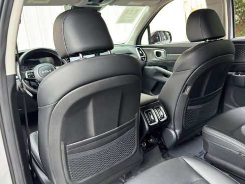 Used 2022 Kia Sorento SX AWD/4WD image 34