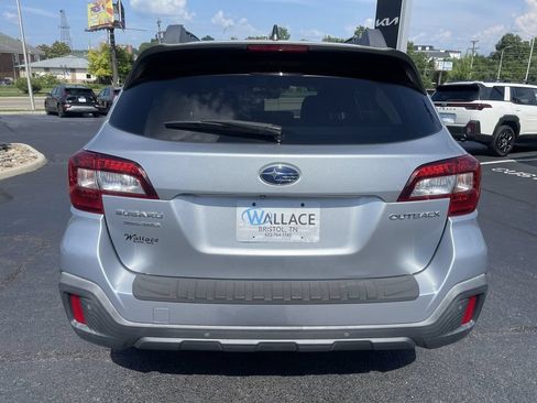 Used 2019 Subaru Outback 2.5i Limited AWD/4WD image 5