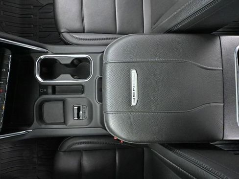 Used 2024 GMC Sierra 2500 Denali w/ Denali Reserve Package image 45