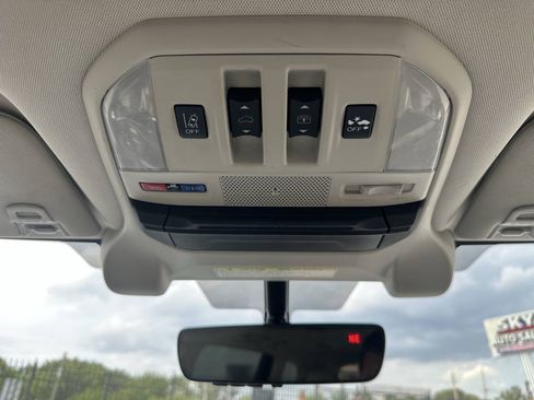Used 2019 Subaru Ascent Limited AWD/4WD image 19