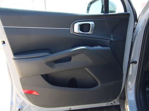 Used 2024 Kia Sorento S w/ Panoramic Sunroof Package AWD/4WD image 40
