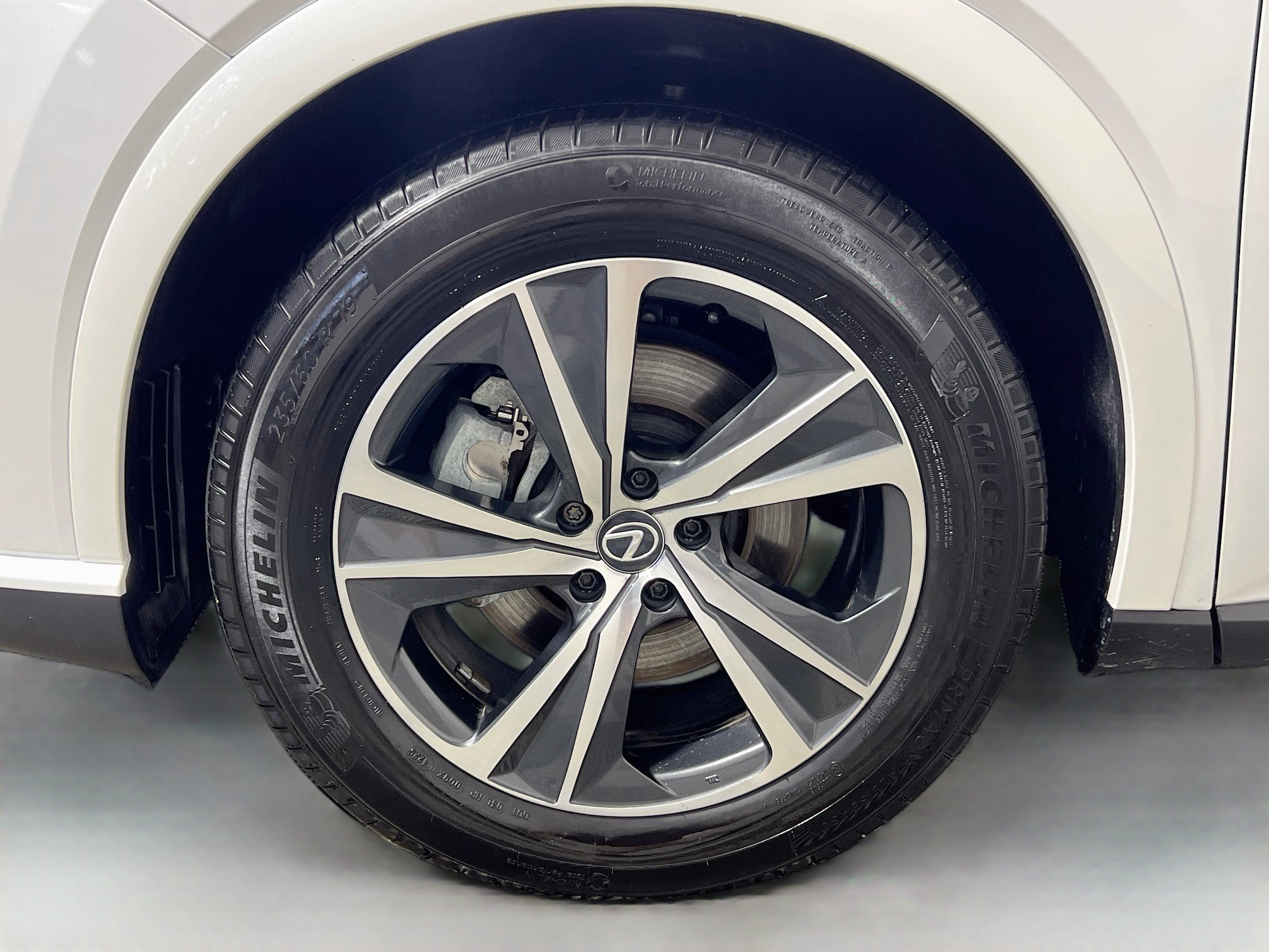 Used 2024 Lexus RX 350 FWD w/ Technology Package image 14