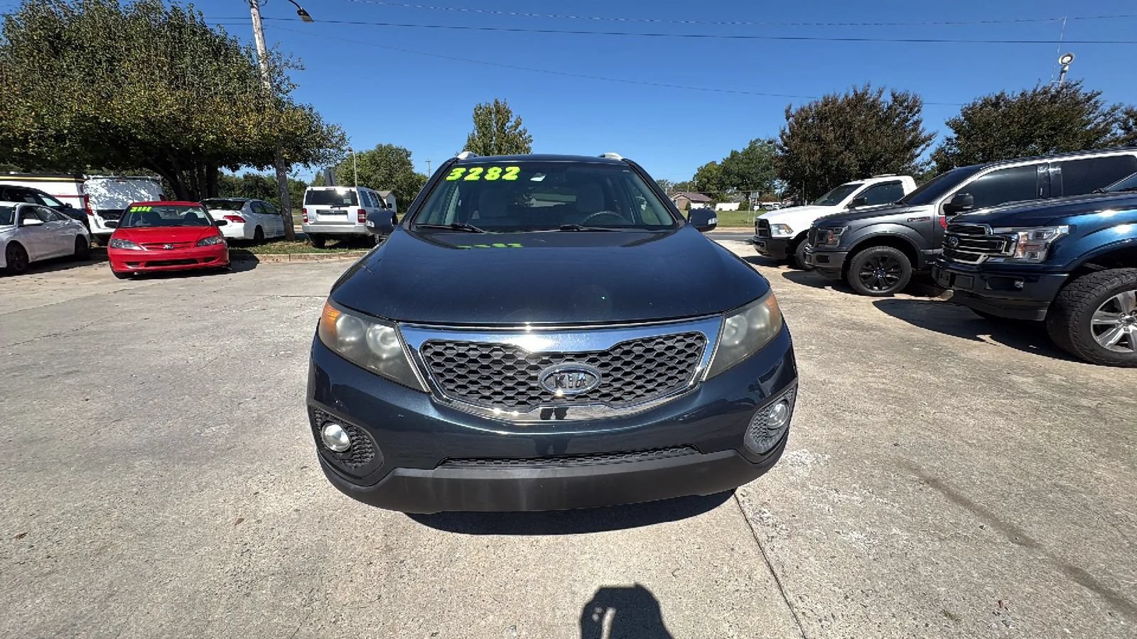 Used 2011 Kia Sorento LX w/ Convenience Pkg FWD image 1