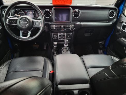 Used 2020 Jeep Gladiator Overland image 15