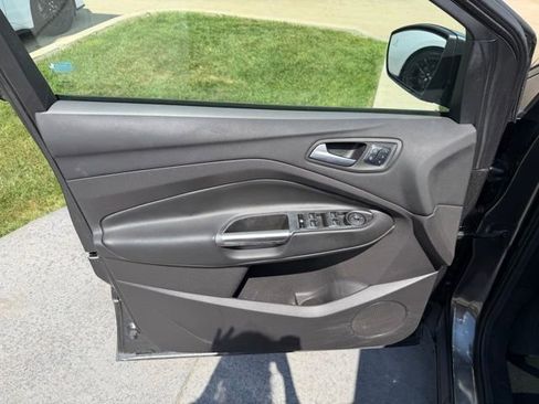 Used 2015 Ford Escape Titanium w/ Equipment Group 301A image 8