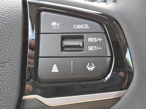 New 2026 Honda Odyssey Touring image 11