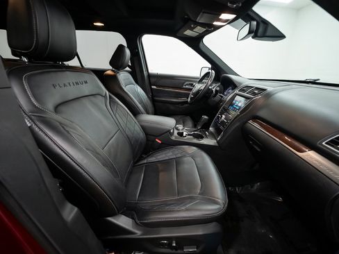 Used 2018 Ford Explorer Platinum AWD/4WD image 22