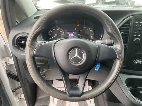 Used 2017 Mercedes-Benz Metris image 15