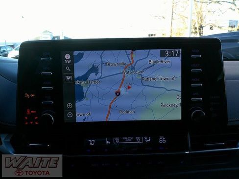 Certified 2021 Toyota Sienna XSE image 14