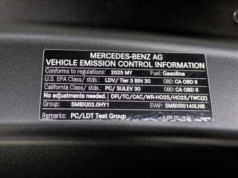 New 2025 Mercedes-Benz GLC 300 image 19