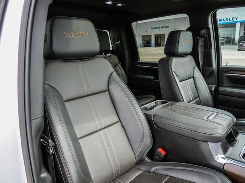 Certified 2025 Chevrolet Silverado 2500 High Country w/ High Country Premium Package image 21