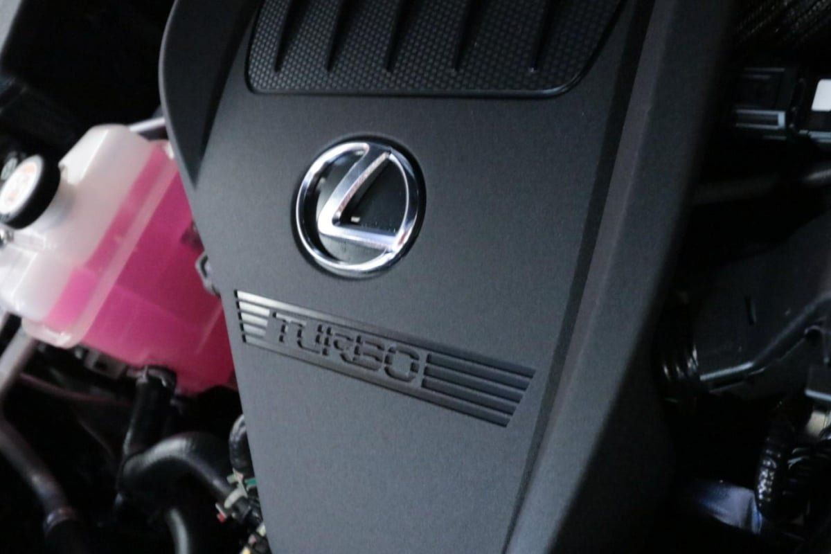 Used 2023 Lexus RX 350 Premium w/ Accessory Package (Z1) FWD image 8