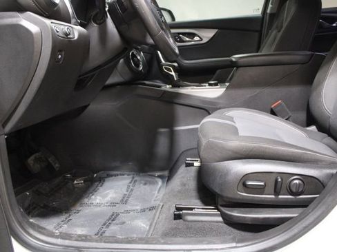 Used 2023 Chevrolet Blazer LT image 18