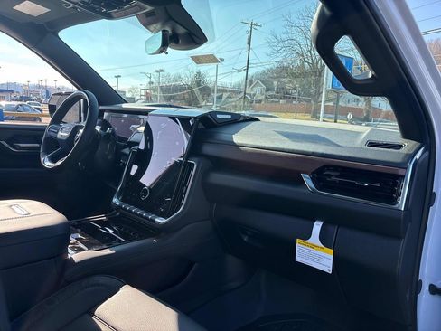New 2026 GMC Yukon Denali image 38