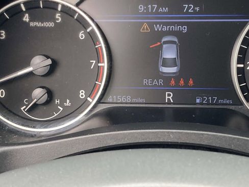 Used 2025 Nissan Altima 2.5 SV image 30