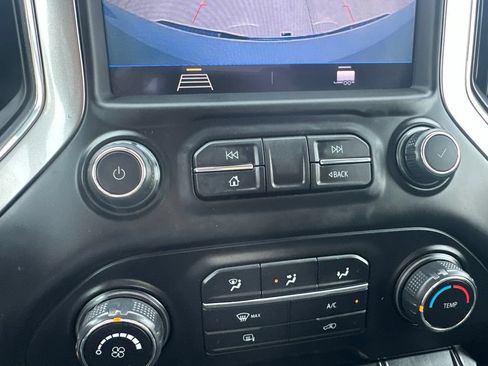 Used 2020 Chevrolet Silverado 1500 LT w/ Trailering Package AWD/4WD image 17