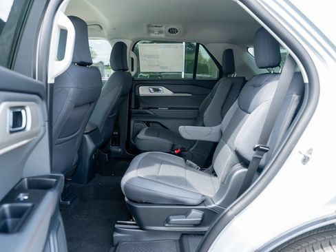 New 2026 Ford Explorer Active AWD/4WD image 13
