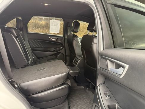 Used 2023 Ford Edge ST image 29