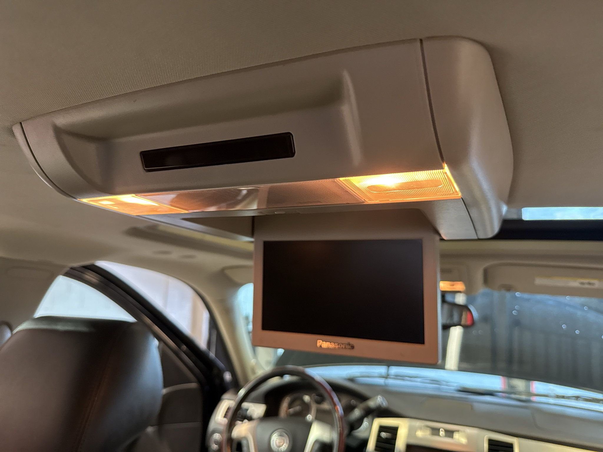 Used 2014 Cadillac Escalade Premium AWD/4WD image 28