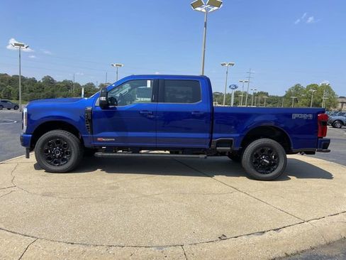 New 2026 Ford F250 Lariat w/ Black Appearance Package image 23