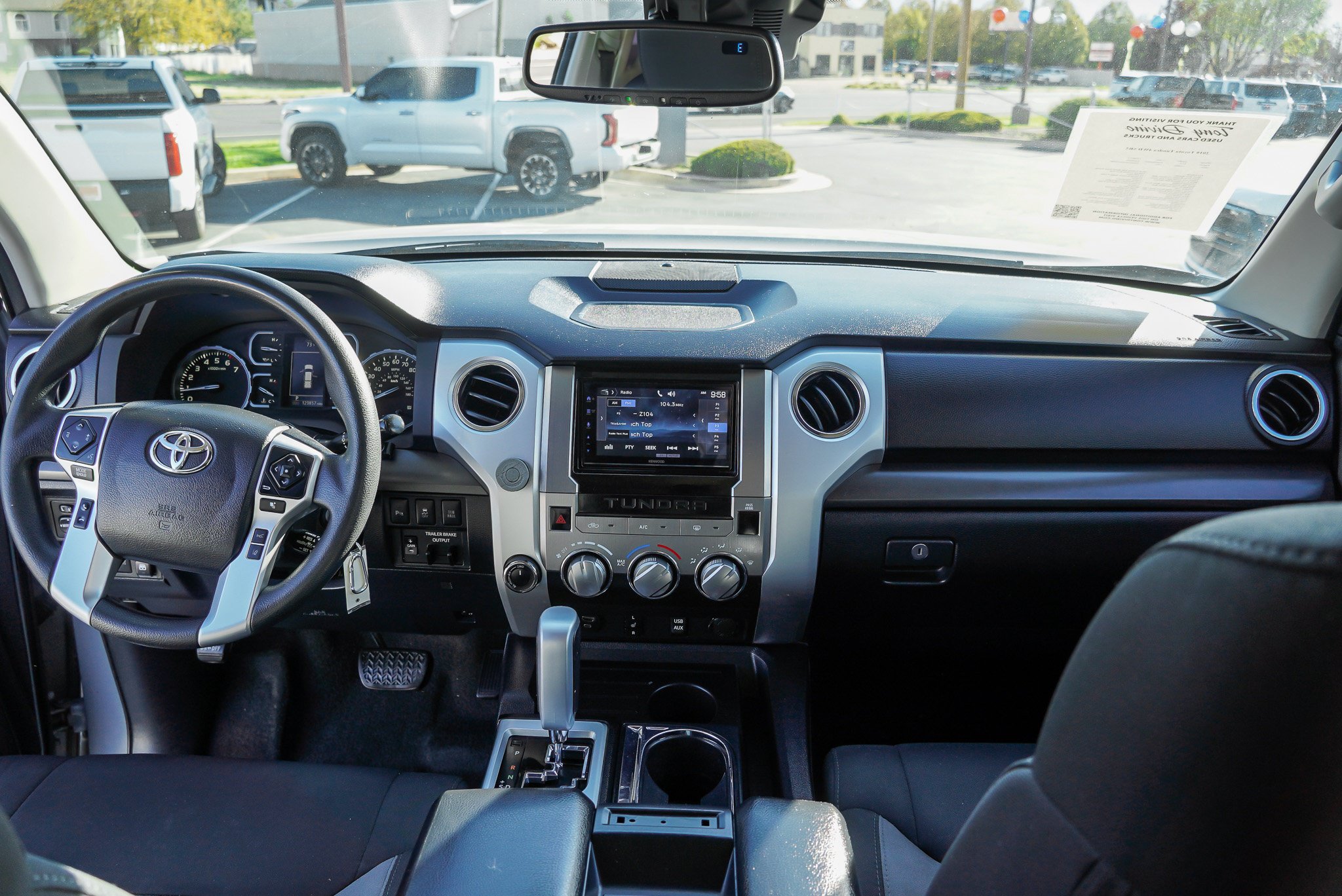 Used 2018 Toyota Tundra SR5 AWD/4WD image 32
