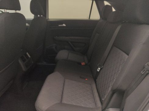 Used 2020 Volkswagen Atlas Cross Sport S image 18