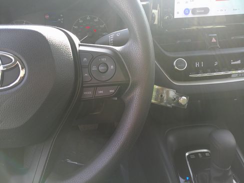 Used 2024 Toyota Corolla LE image 25