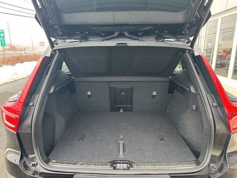 Certified 2025 Volvo XC40 B5 Plus image 11