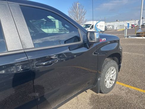 Used 2021 Chevrolet Silverado 1500 LT w/ Z71 Off-Road Package image 7