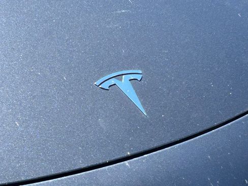 Used 2022 Tesla Model 3 Long Range AWD/4WD image 11