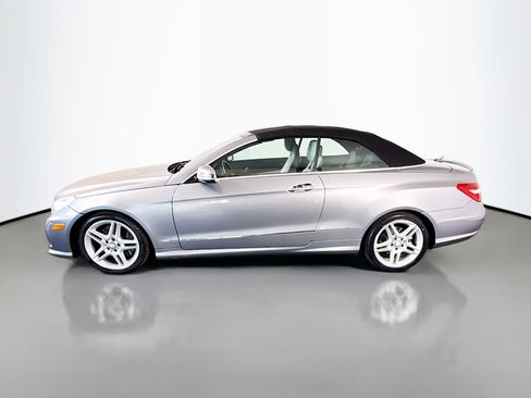Used 2011 Mercedes-Benz E 550 Cabriolet image 6