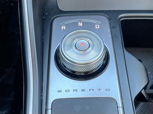 Certified 2025 Kia Sorento EX image 17