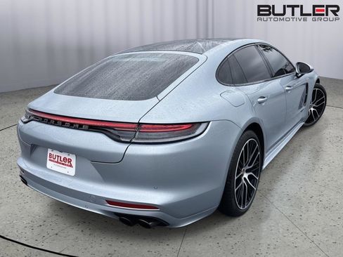 Used 2023 Porsche Panamera Platinum Edition w/ Sportdesign Package RWD image 5