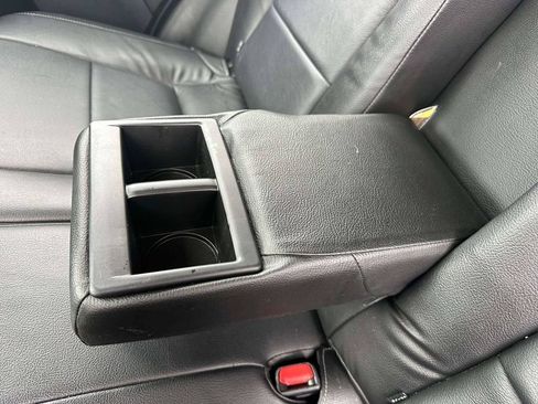 Used 2017 Toyota RAV4 XLE FWD image 11