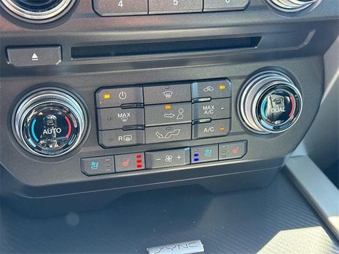 Used 2018 Ford F150 Lariat w/ Equipment Group 502A Luxury image 21