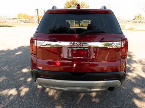 Used 2021 GMC Acadia SLE w/ Driver Convenience Package image 4