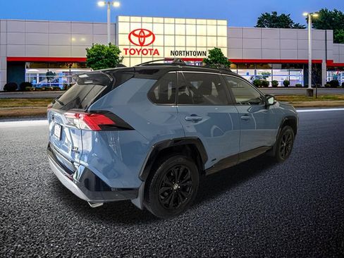 Used 2024 Toyota RAV4 XSE w/ Advanced Technology Package AWD/4WD image 29