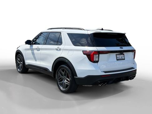 Used 2025 Ford Explorer ST w/ Sun And Sound Package AWD/4WD image 3
