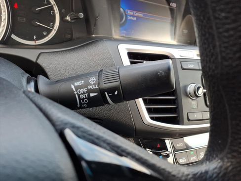 Used 2016 Honda Accord LX image 23